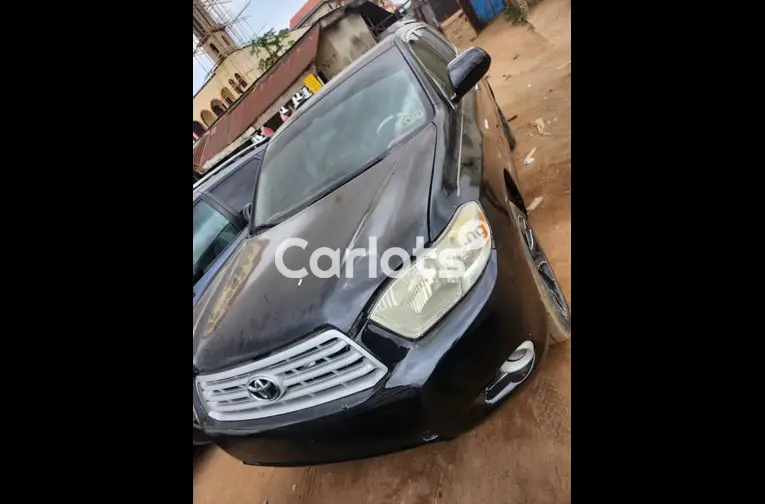 CLEAN REGISTERED 2009 TOYOTA HIGHLANDER LIMITED