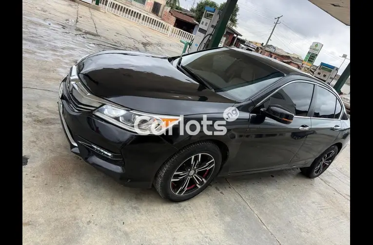TOKS STANDARD 2014 HONDA ACCORD FULL OPTION